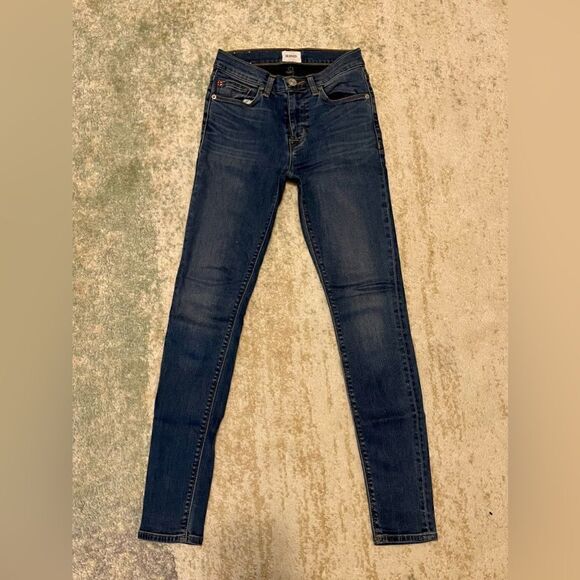 Hudson medium wash skinny jeans size 25 Like new - Picture 2 of 6